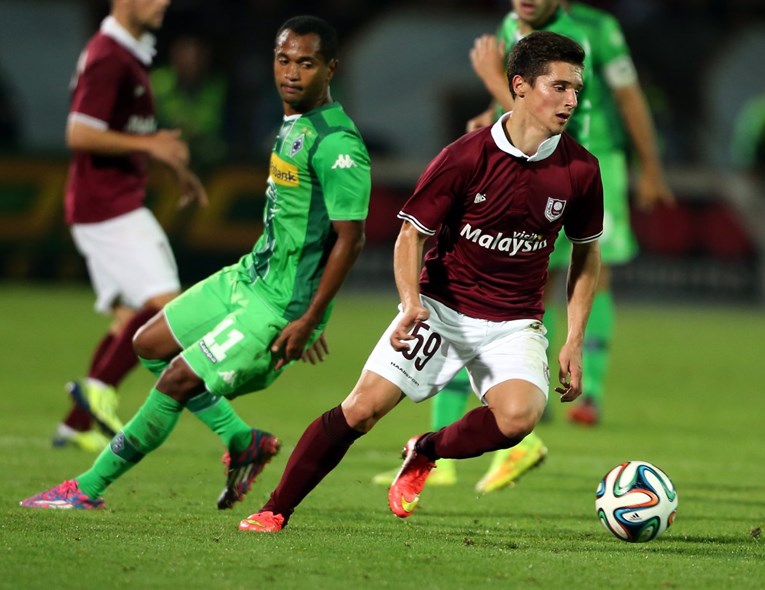 Jedan od bitnijih igrača reprezentacije BiH napravio jako neobičan transfer