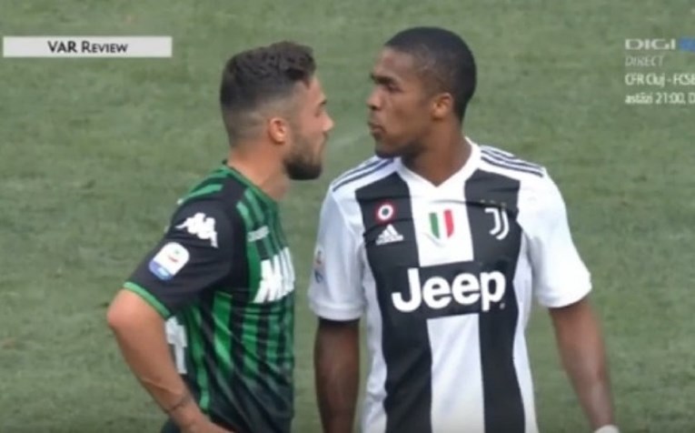 Juventusovog pljuvača sjajno sprda Evra