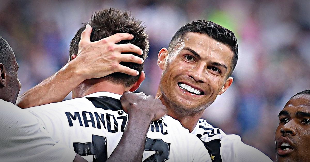 Mandžo na treningu pokazao strašnu snagu i vratio Ronaldu osmijeh na lice