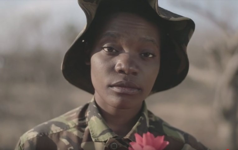 Upoznajte Crne Mambe, žene koje se svakodnevno suočavaju s opasnim krivolovcima