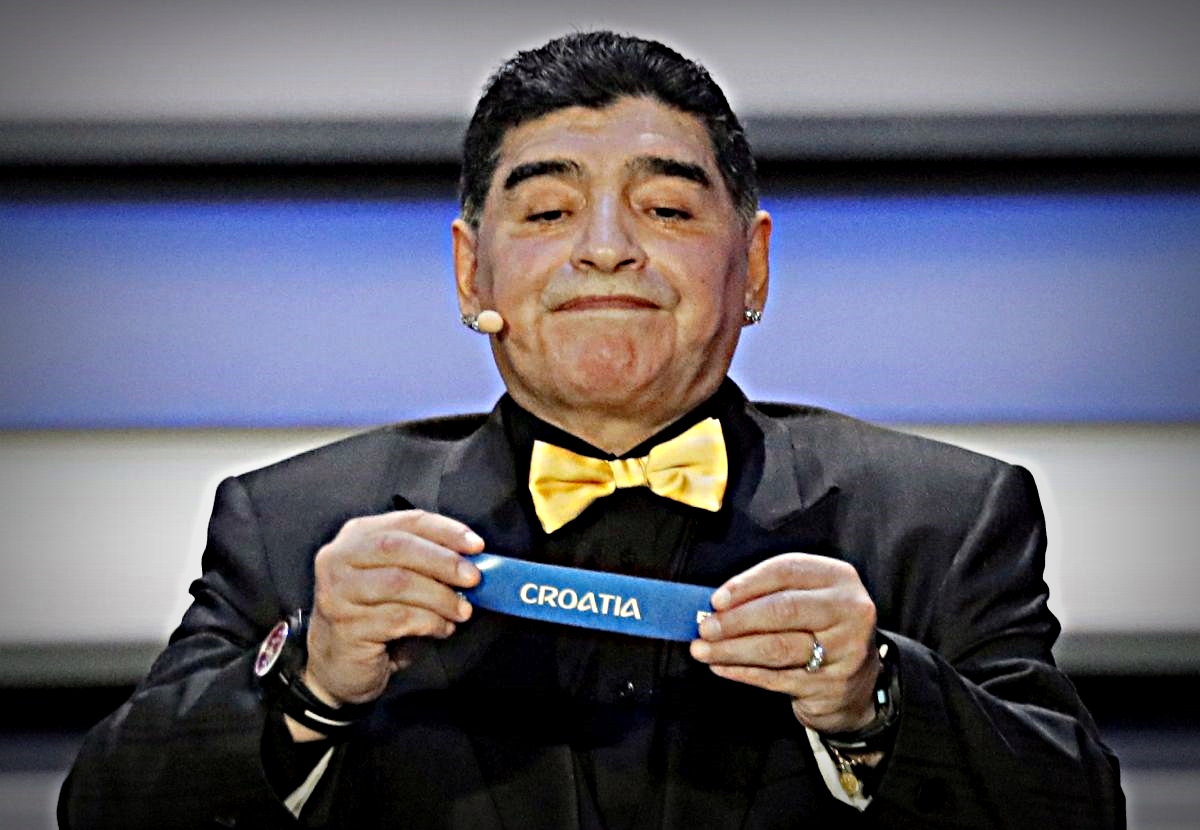 Dva unikatna Maradonina dresa prodana za 19 tisuća eura