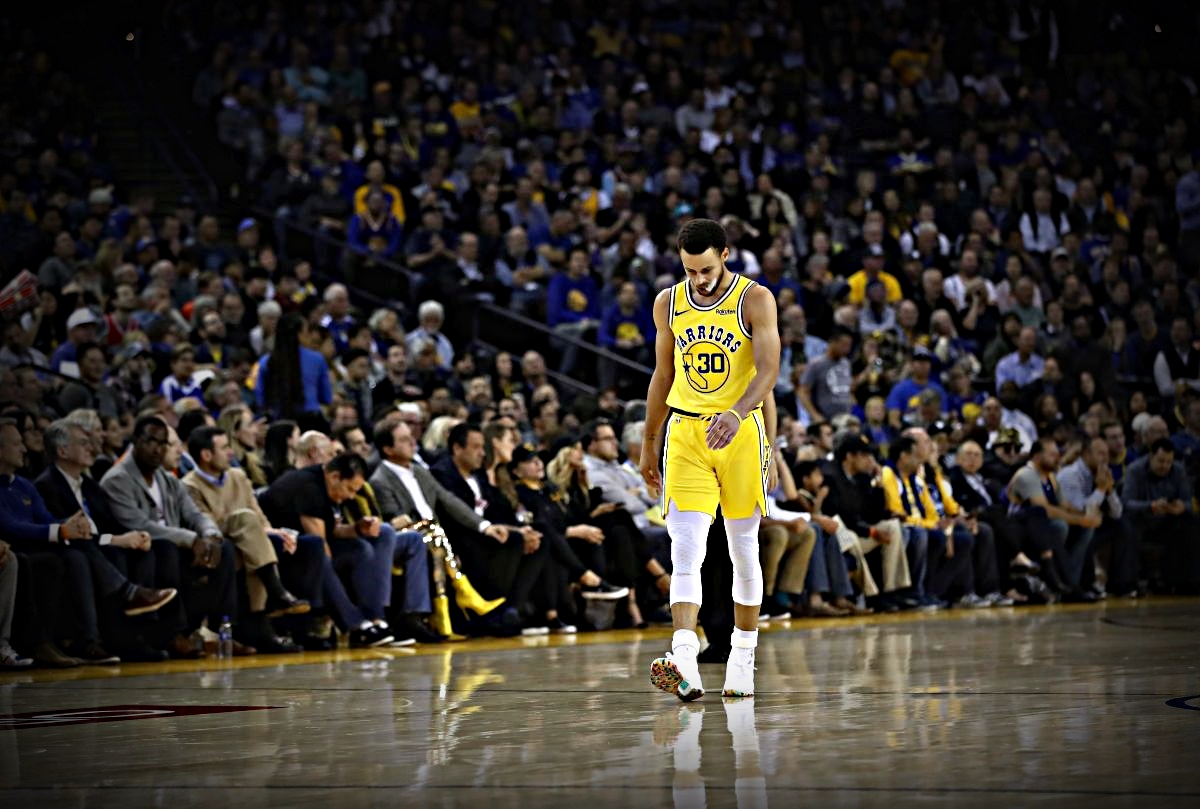 Curry se ozlijedio u porazu Warriorsa
