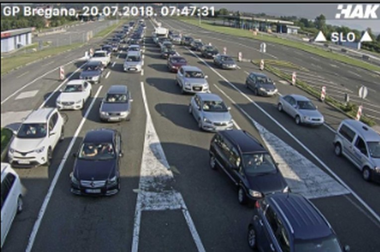 Vozači oprez, radovi na cestama stvaraju gužve u prometu