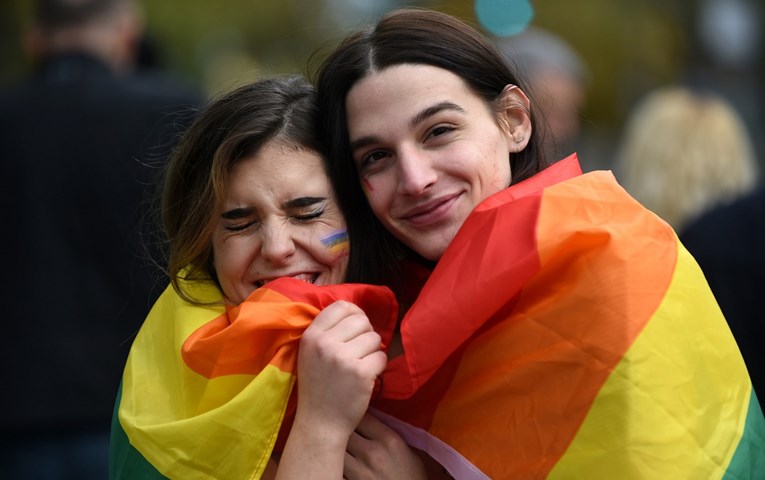 Crna Gora legalizirala istospolne brakove