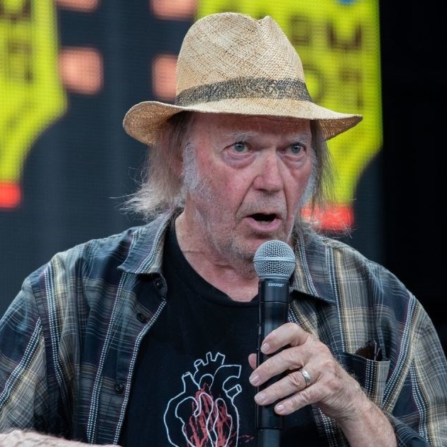 Neil Young poručio radnicima Spotifya: Dajte otkaz prije nego što vam pojedu dušu