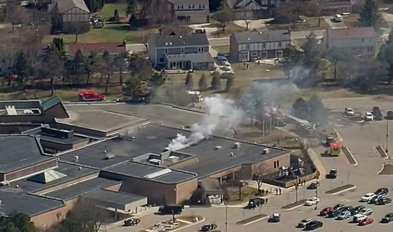 Zabio se autom u sinagogu u Michiganu pa pucao. Ubijen je