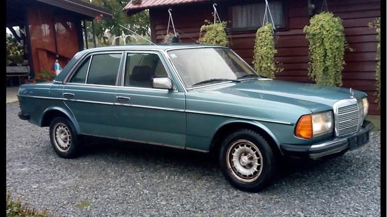 Klasični Mercedes 123 iz 1980. bez truleži: savršen oldtimer po cijeni od samo 3.799€