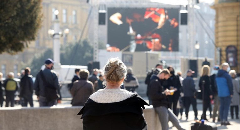 Komemoracija Bandiću: Ispred HNK je bilo više policije i novinara nego građana
