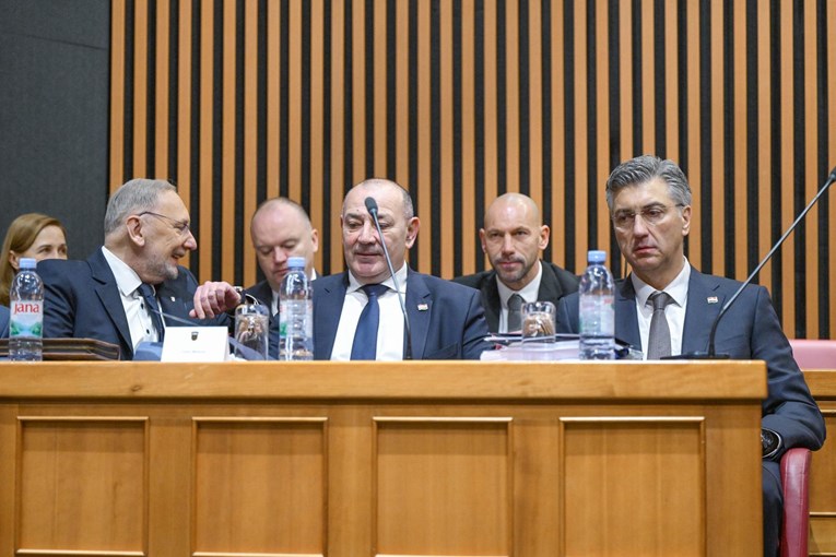 Oporba o plivajućem PDV-u: Plenković je kapitulirao pred inflacijom