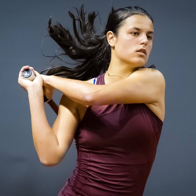 Tenisačica jedan dan trenirala s kažnjenim trenerom. Sad je ona suspendirana