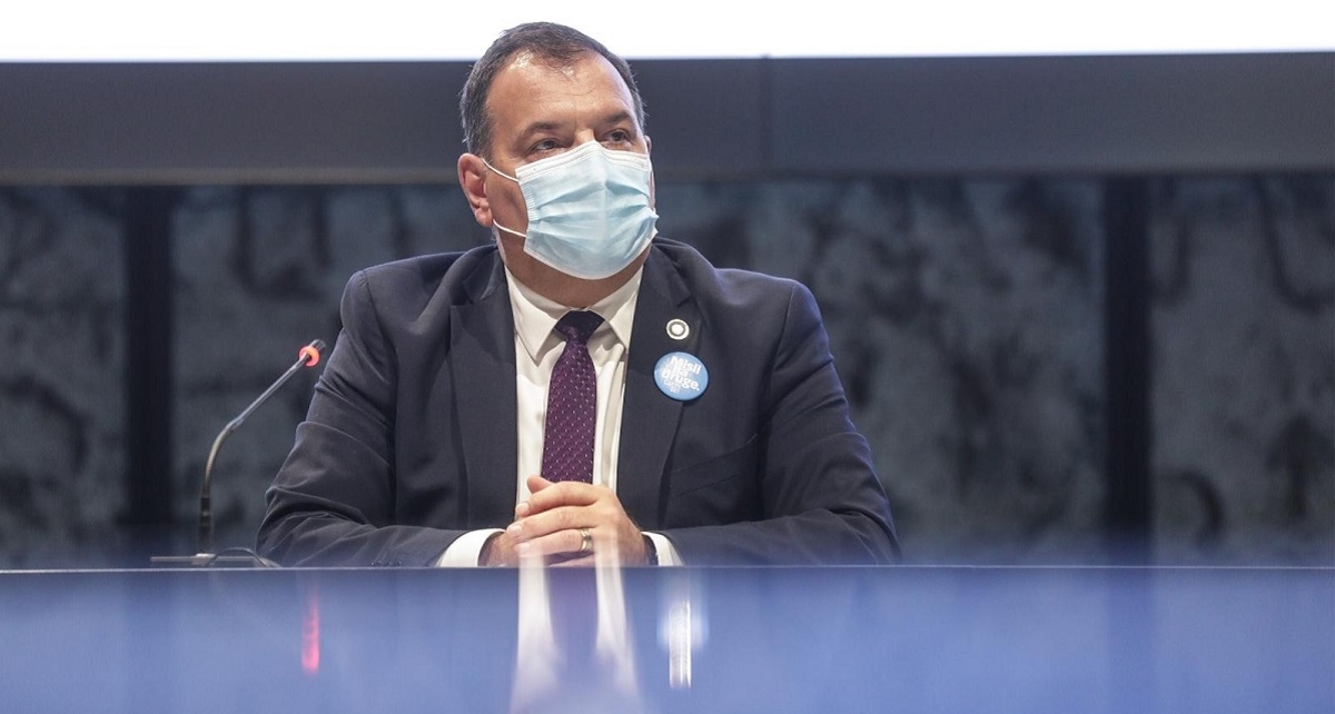 Beroš: Ako je kod cijepljenja bilo nepravilnosti, utvrdit će se razina odgovornosti