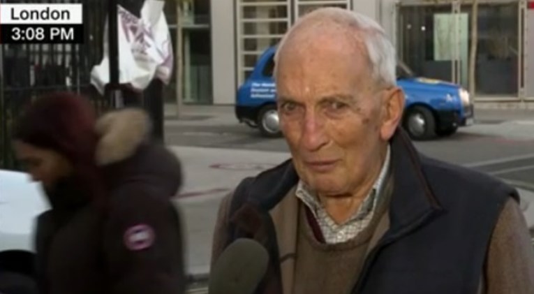 91-godišnjak postao hit zbog izjave nakon cijepljenja protiv covida