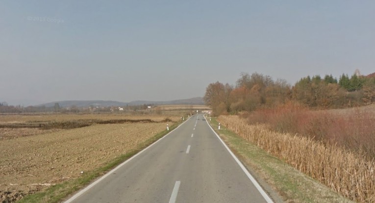 Kod Požege auto sletio s ceste, jedna osoba ozlijeđena