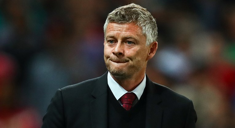 Daily Mail: United dogovorio novog trenera. Očekuje se i Rakitić