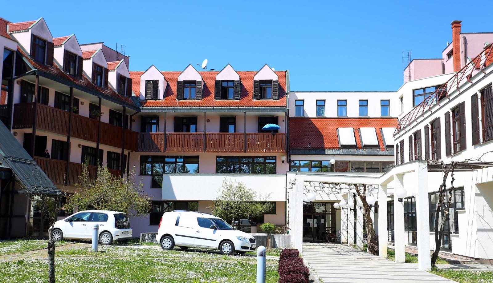 Karlovački Dom za starije s 219 štićenika je u 7-dnevnoj izolaciji