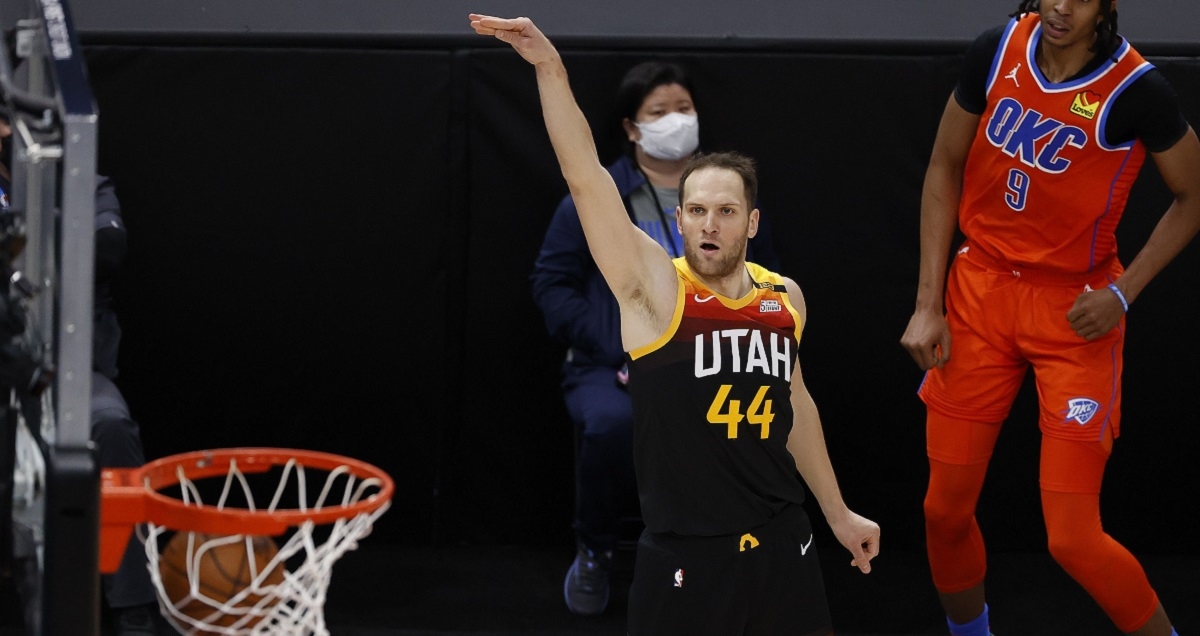 Pogledajte sjajnu Bogdanovićevu partiju za najbolju NBA momčad. Ubacio je sedam trica