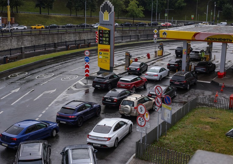 Rusija produljila zabranu izvoza goriva