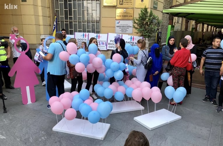 U Sarajevu održan skup protiv Povorke ponosa, zove se Dan tradicionalne porodice