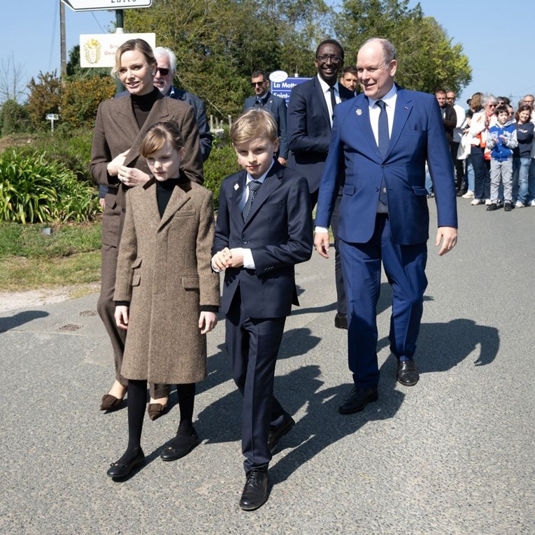 Kako izgledaju blizanci princa Alberta i princeze Charlene? Rijetko su u javnosti