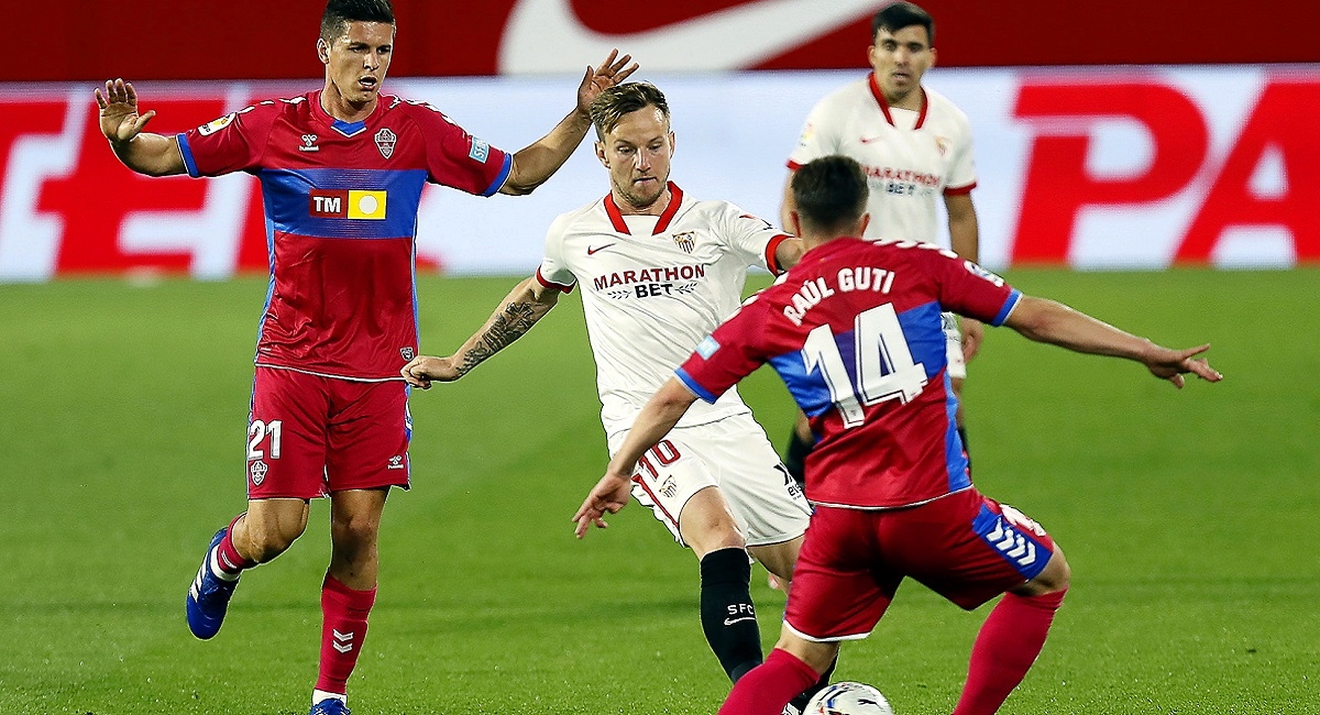 SEVILLA - ELCHE 2:0 Rakitić na korak do Reala