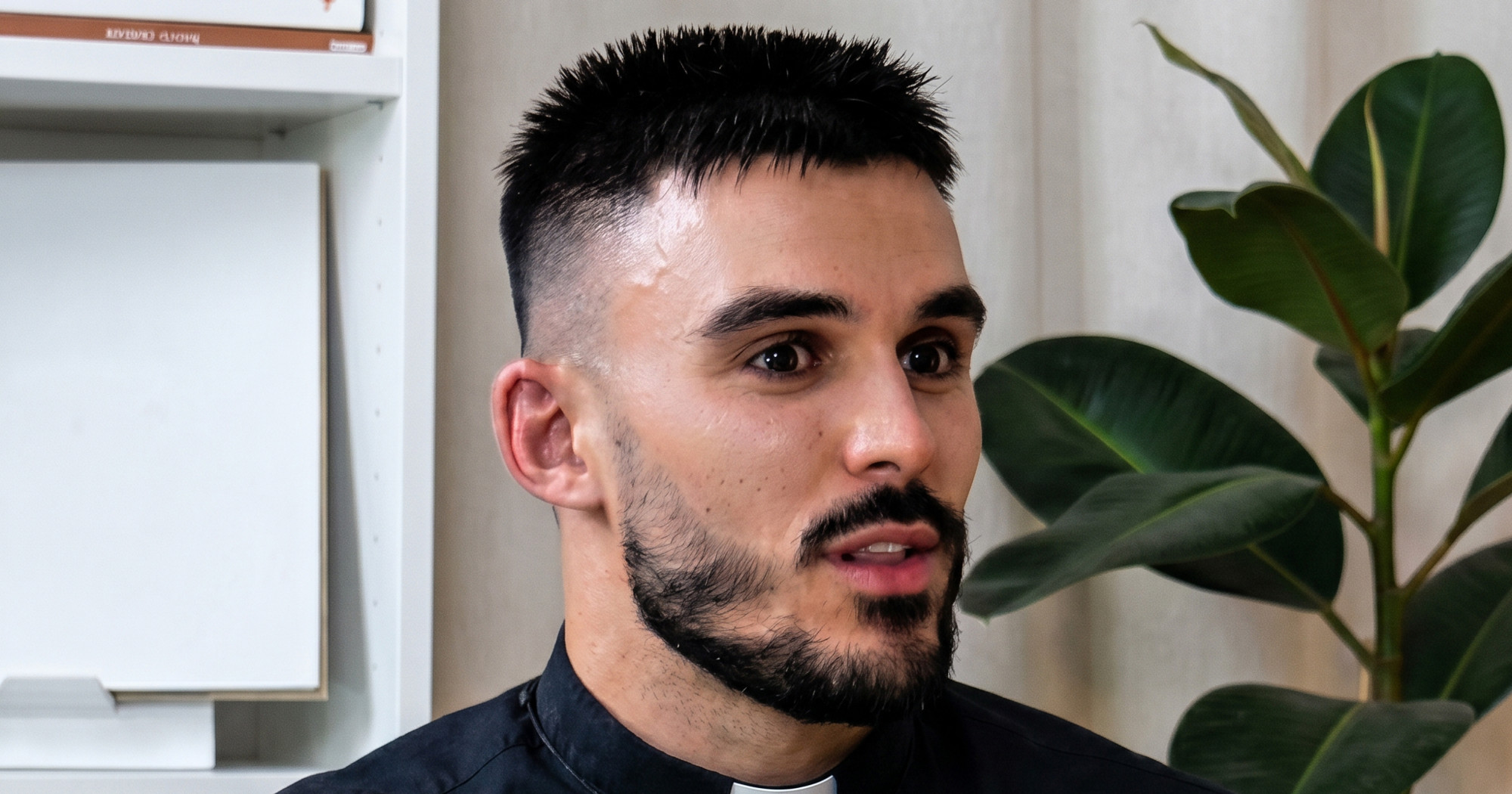 Hrvatski pop pričao o homoseksualnosti, ljudi: "Crkva promovira sve, samo ne dobrotu"