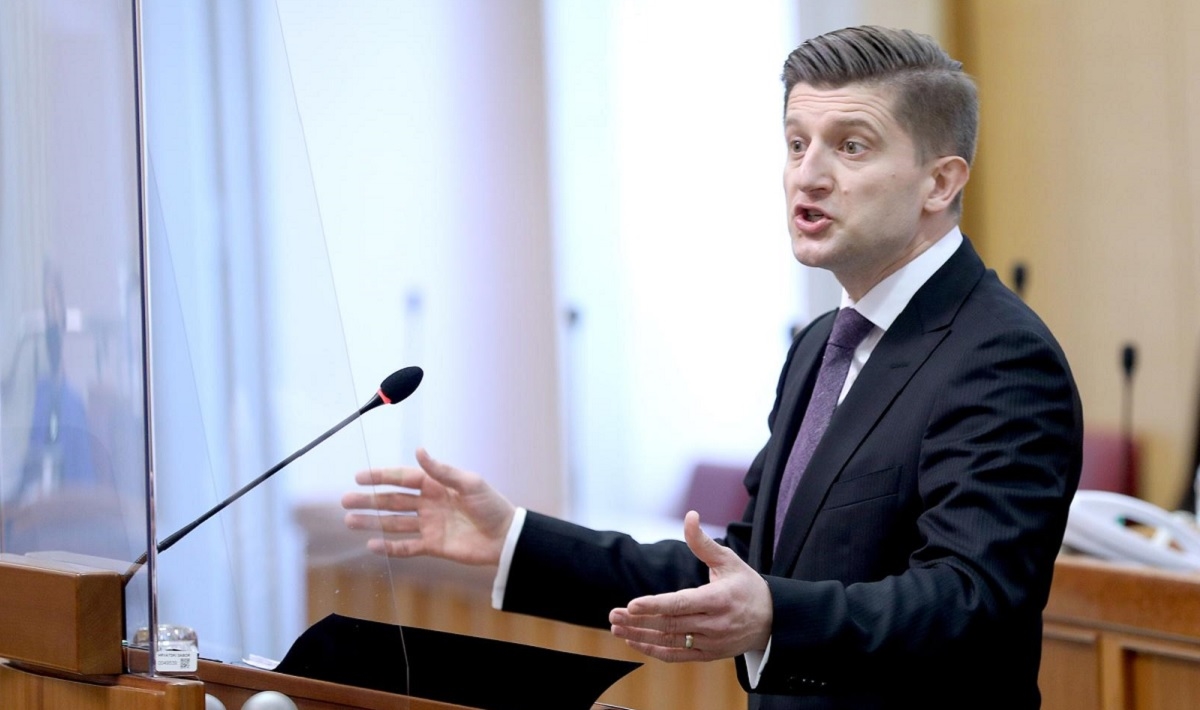 Marić u saboru pričao o euru, rekao koliko su rasle cijene u zemljama kad su ga uvele