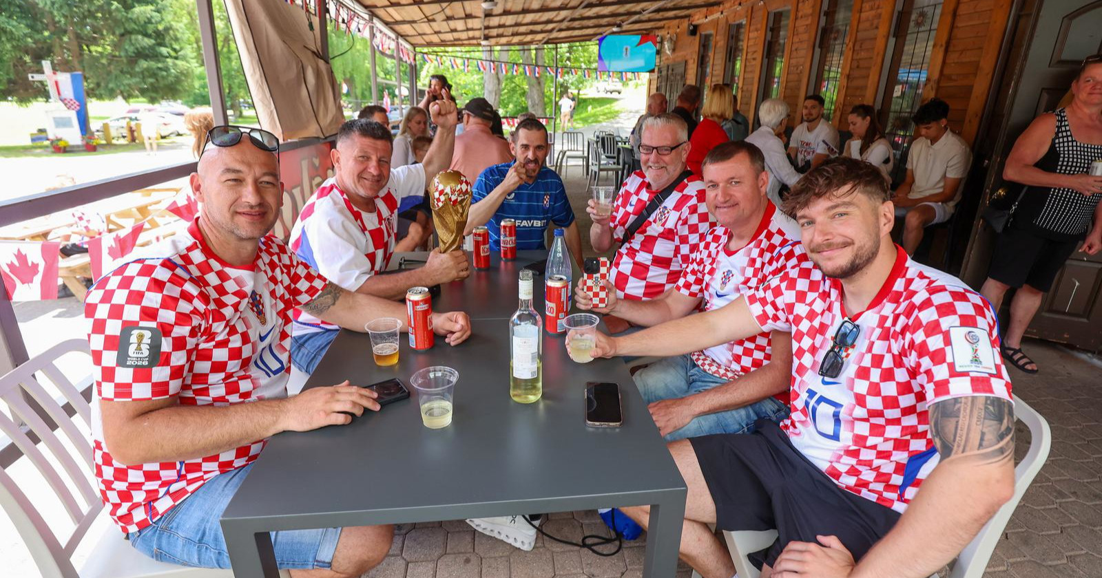 FOTO Hrvatski navijači okupili su se u Kanadi. Bili na misi pa poslije na pikniku