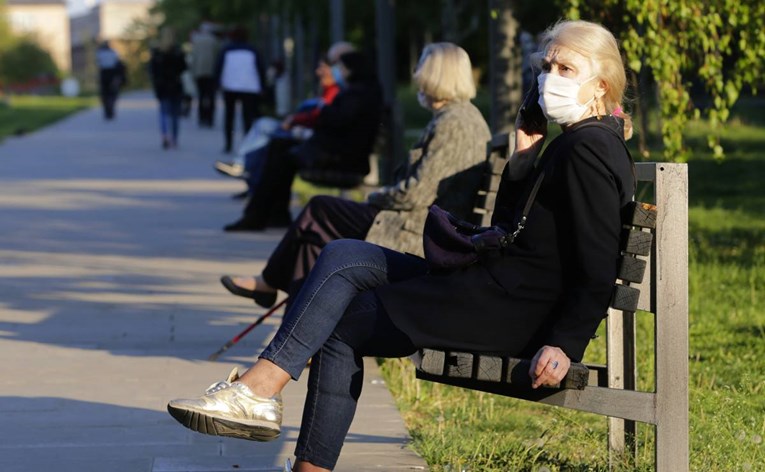 U Srbiji umrlo još šest osoba, dodatno se zarazile 222