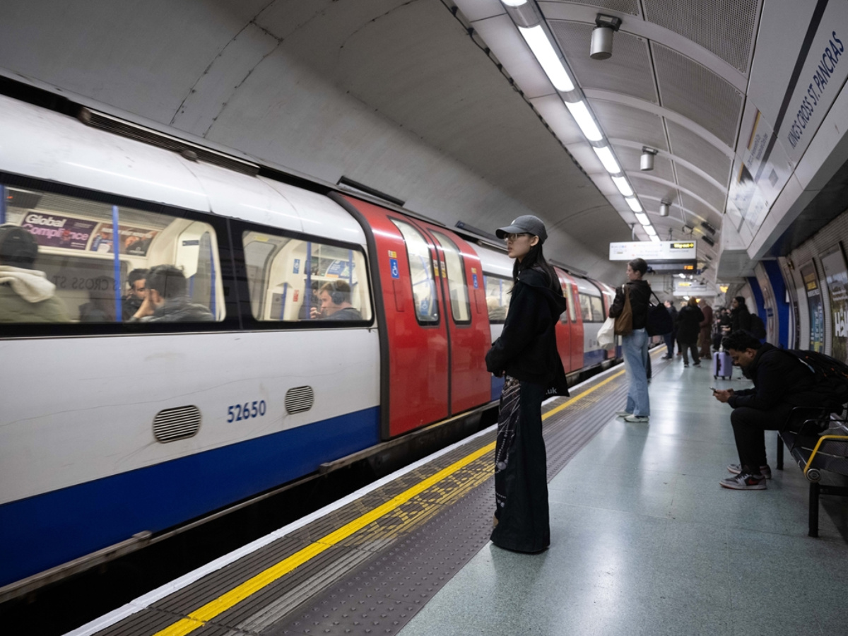 Radnici londonskog metroa u štrajku. Nastaju ozbiljni poremećaji u prometu