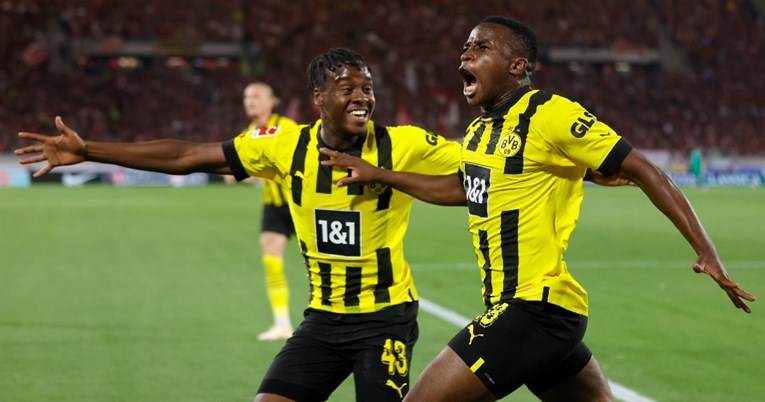 Borussia Dortmund preokretom srušila Freiburg i ostala stopostotna