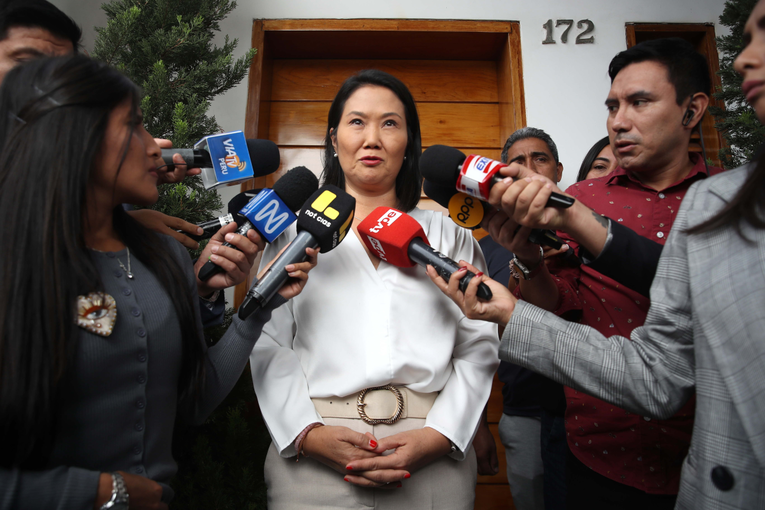 S 19 godina bila je prva dama Perua. Sada bi mogla postati predsjednica