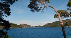 Guardian uvrstio jedan hrvatski otok među 10 najljepših nerazvikanih europskih otoka