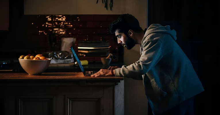 Ovo je trenutno najbolji film na Netflixu. Oduševio je i kritičare i gledatelje