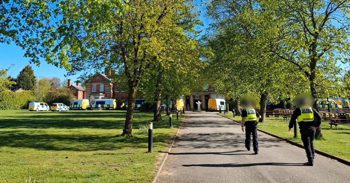 Racija imanja sekte u Engleskoj. Optuženi za silovanja, ropstvo, prisilne brakove...