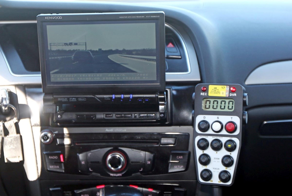 Mladić (20) vozio 215 km/h autocestom, policija ga odmah zaustavila