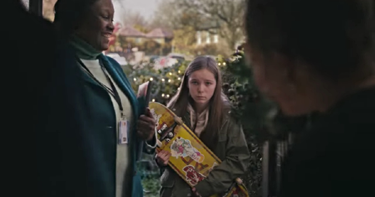 Stigla najiščekivanija božićna reklama: Priča o udomljavanju raznježila je ljude