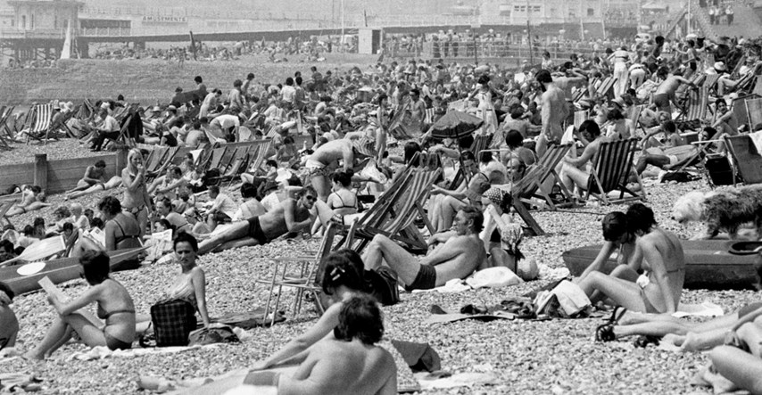 Fotka s plaže iz 1970-ih zbunila ljude: Kako su svi bili tako mršavi?