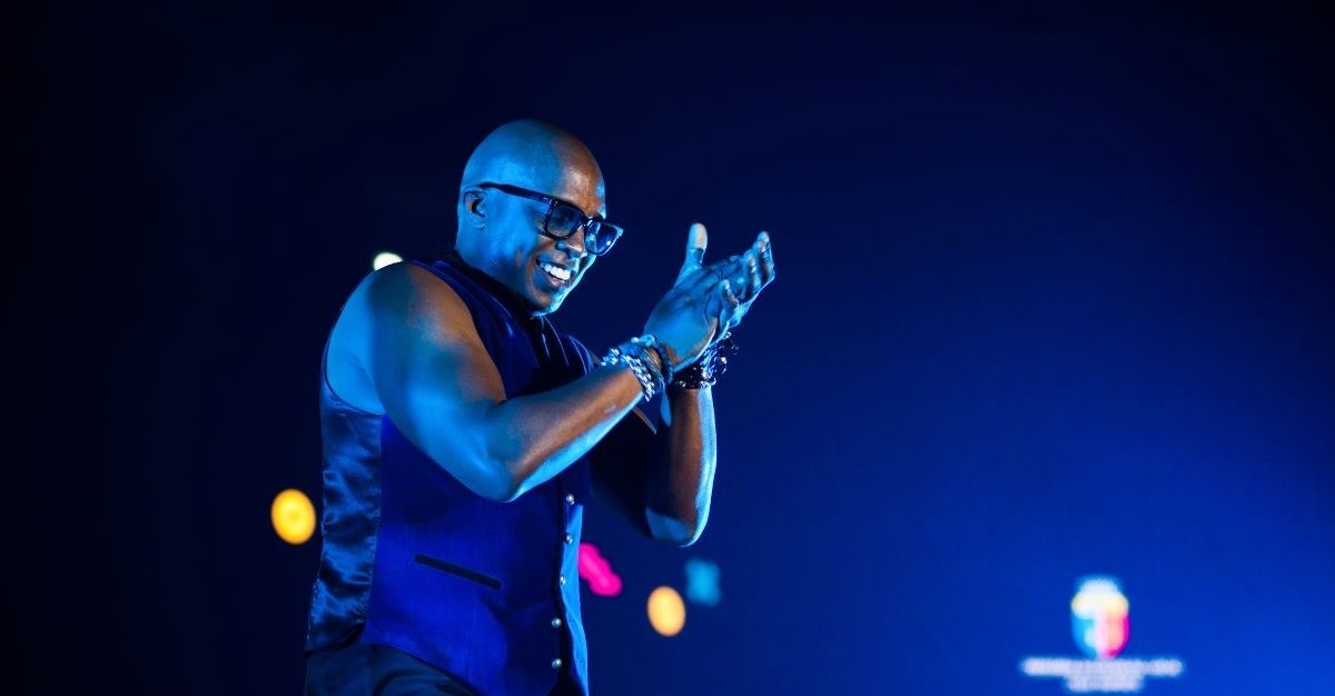 Njegova pjesma svirala je u svakom baru 90-ih godina. Danas igra bejzbol