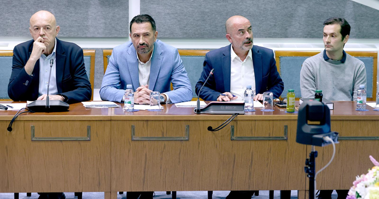 Šef Židovske općine Zagreb: Ogorčeni smo zbog okruglog stola o Jasenovcu