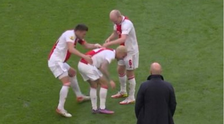 VIDEO Tadić bacio suigrača na travu, ovaj dobio crveni karton