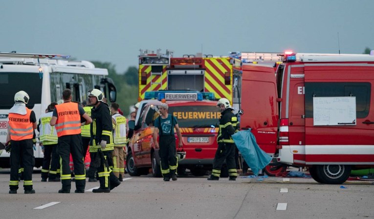 U Njemačkoj se sudarili kamioni i autobus: Deseci ozlijeđenih, šestero teško