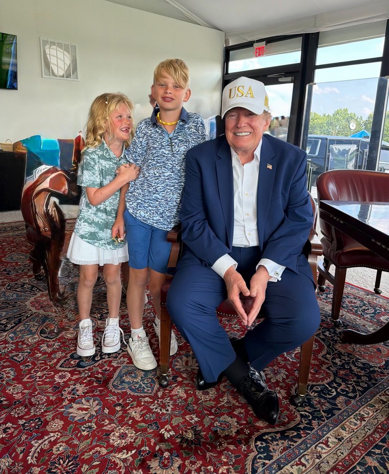 Eric Trump objavio fotografiju svog oca, ljudi misle da je AI