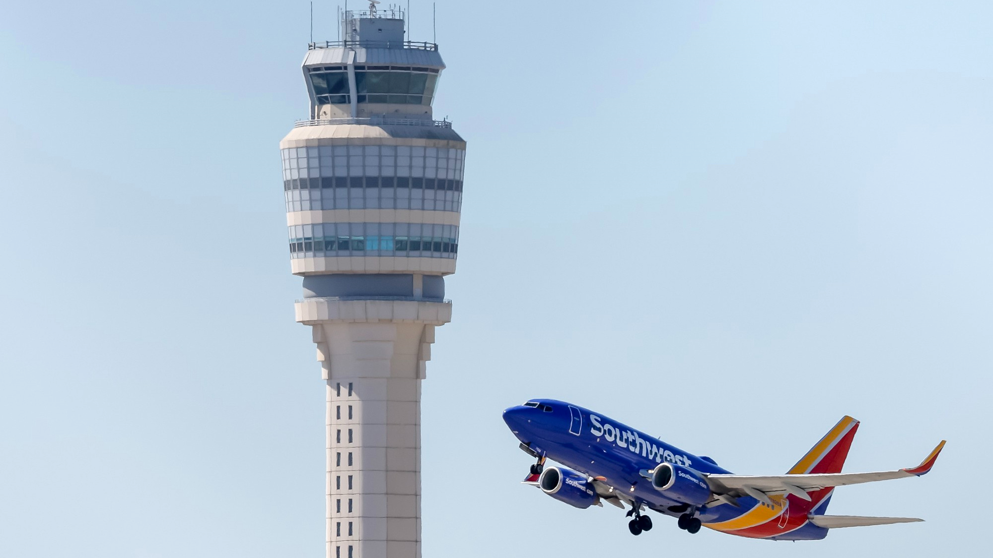 SAD od petka smanjuje zračni promet za 10 posto?