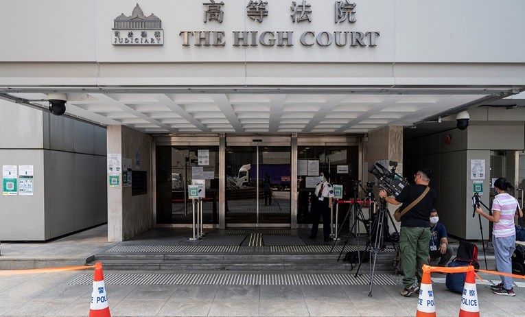 Hong Kong počeo s primjenom Zakona o sigurnosti, muškarac osuđen na 9 godina zatvora