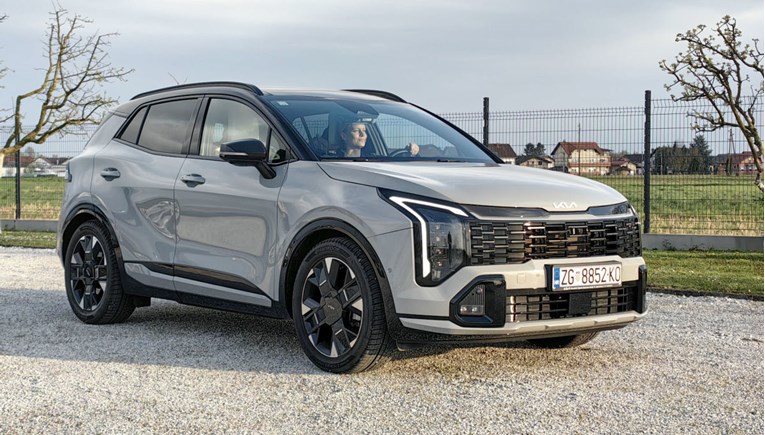 Vozili smo Kiju koju naši ljudi obožavaju. Atraktivni GT-Line paket skup je dodatak