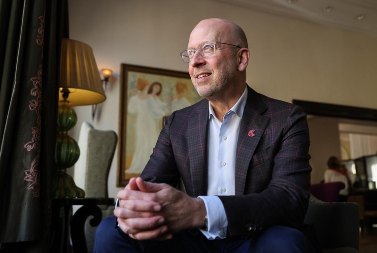Cibona postala dioničko društvo. Victor Dodig većinski vlasnik