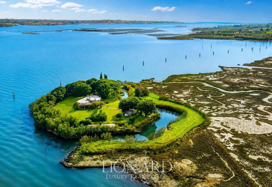Prodaje se privatni otok kraj Venecije s utvrdom iz Napoleonova doba