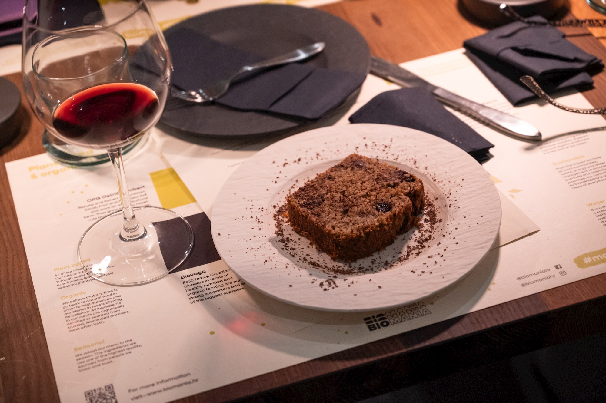 BioMania x Krešimir Kveštek: večer koja je spojila umjetnost i gastronomiju