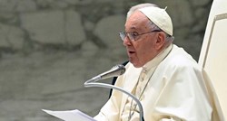 Papa: 4 grijeha novinarstva su dezinformacija, kleveta, blaćenje i sklonost skandalu