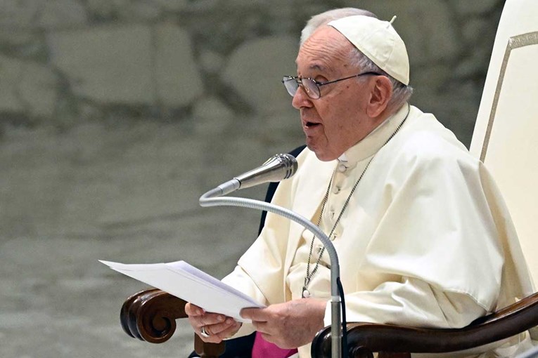 Papa: Ovo su četiri grijeha novinarstva